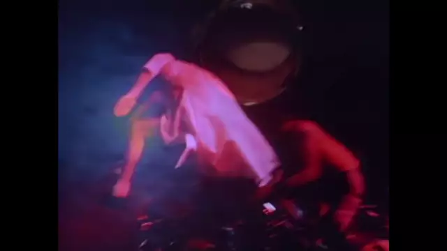Nirvana - Lithium (Official Music Video)