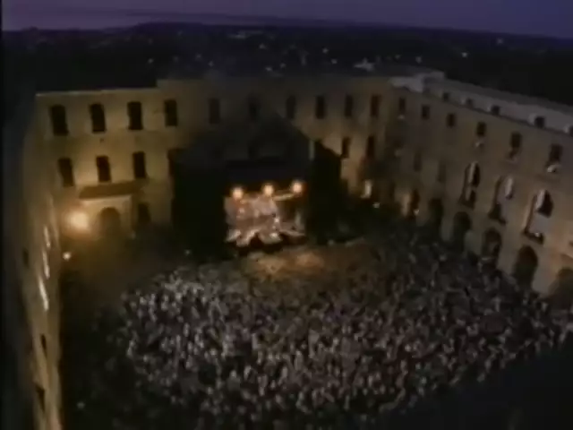 Roxette - Listen To Your Heart (Official Music Video)
