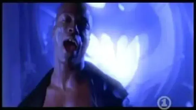 Seal - Kiss From A Rose (Official Music Video) + Lyrics (HQ - High Quality)