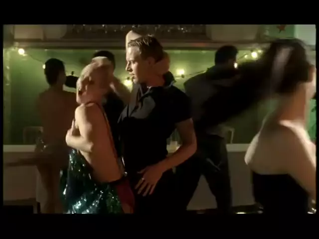 Sophie Ellis-Bextor - Murder On The Dancefloor