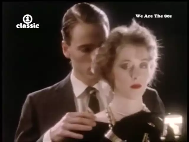 Suzanne Vega - Marlene On The Wall