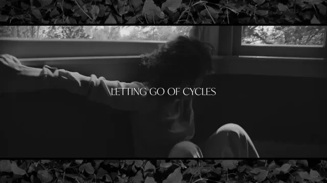 SVRCINA - Cycles (Stripped) (Official Lyric Video)
