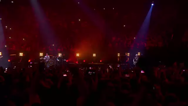U2 - Where The Streets Have No Name (Live In Paris 2015)