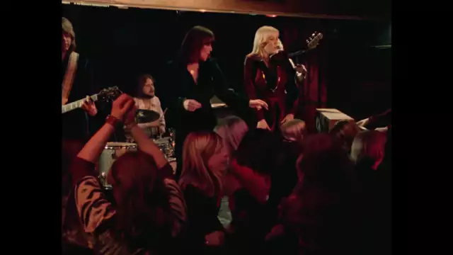 Abba - Dancing Queen (Official Music Video Remastered)