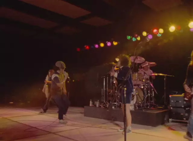 AC/DC - You Shook Me All Night Long (Official Video)