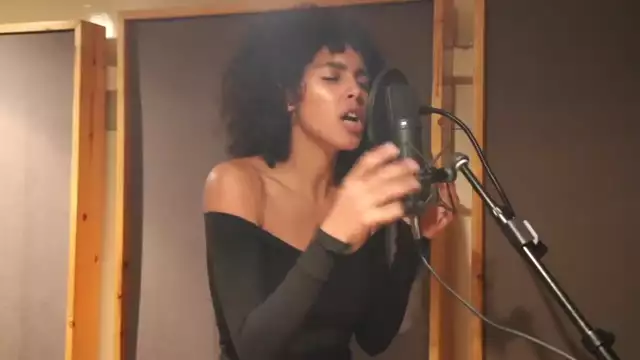 Arlissa - Hearts Ain't Gonna Lie (acoustic)