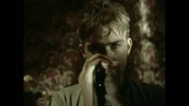 Blur - Song 2 (Official Music Video)