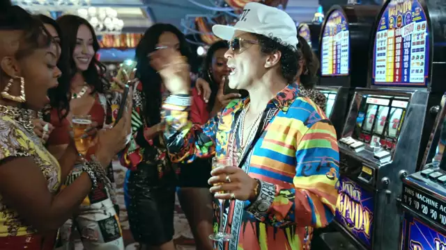 Bruno Mars - 24K Magic (Official Music Video)