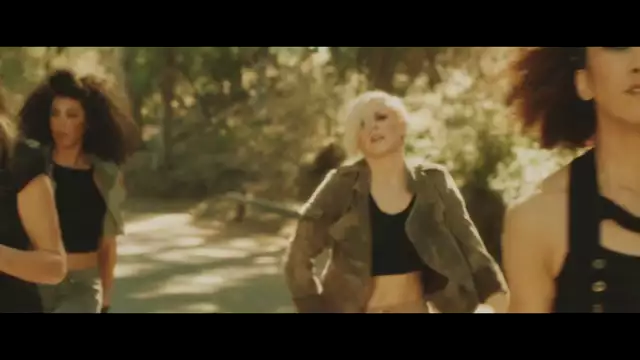 The Chainsmokers - Don't Let Me Down (Official Video) ft. Daya