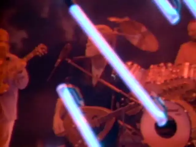 Chicago - Hard To Say I'm Sorry (Official Music Video)
