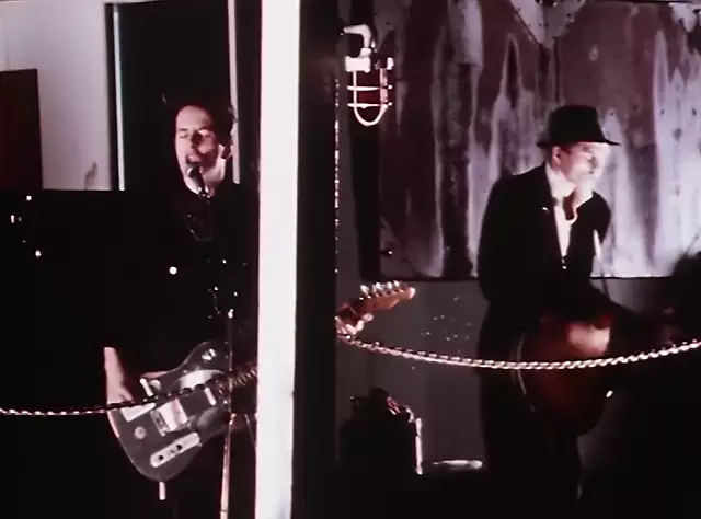 The Clash - London Calling (Official HD Video)