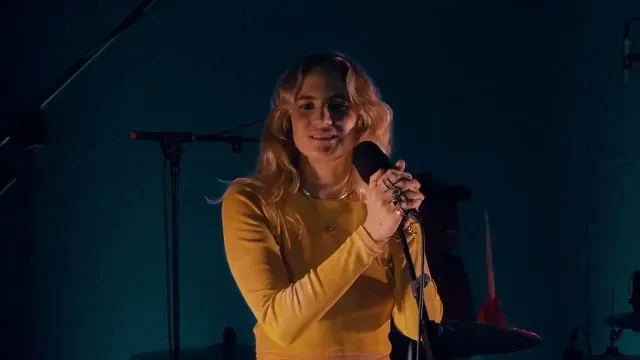Delilah Montagu Performs 'Why' For Clash Live At Metropolis Studios