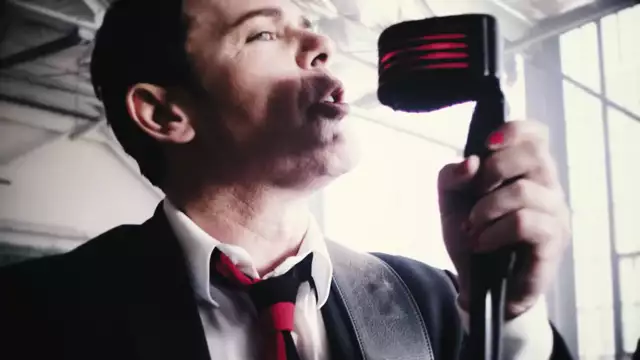 Emigrate - 1234 feat. Ben Kowalewicz (Official Video)