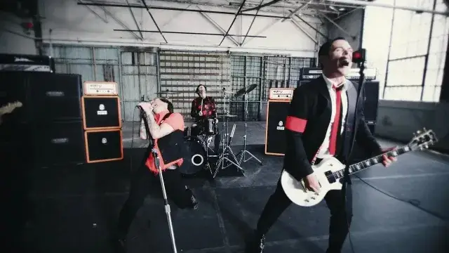 Emigrate - 1234 feat. Ben Kowalewicz (Official Video)