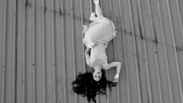 Evanescence - My Immortal (Official Music Video)