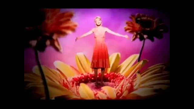 Faith Hill - ''This Kiss'' (Official Video)