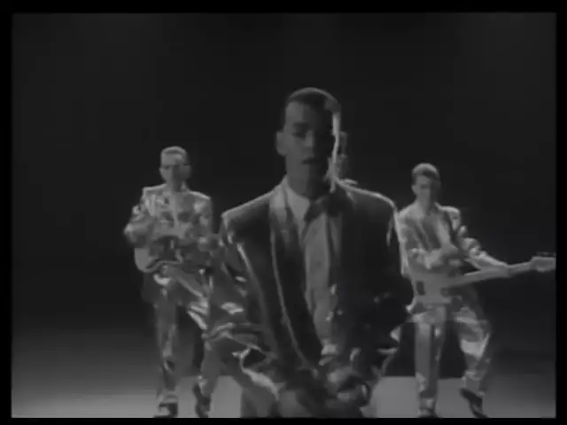Fine Young Cannibals - Suspicious Minds (Official Video)
