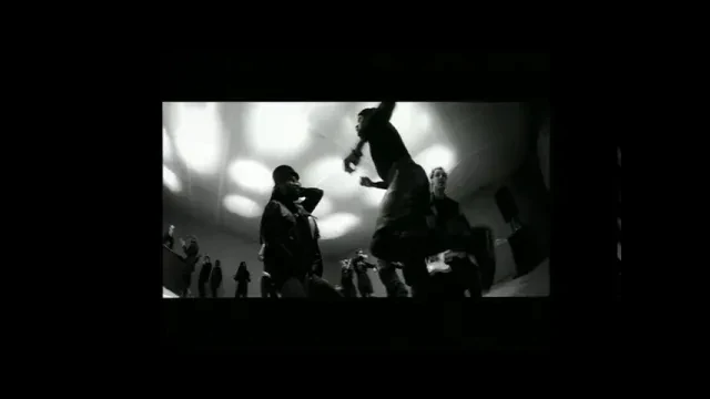 FURY IN THE SLAUGHTERHOUSE - ''Dancing In The Sunshine'' (Offizielles Video)