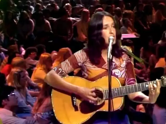 Joan Baez - The Night They Drove Old Dixie Down (1971)