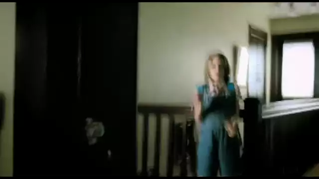Kelly Clarkson - Because Of You (VIDEO)