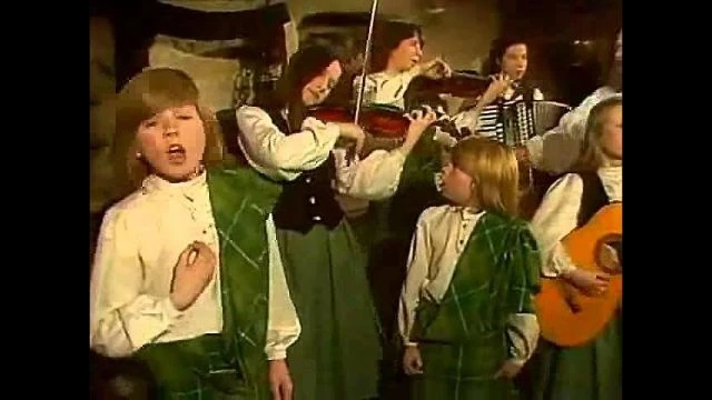 Kelly Family - David's Song (Who'll Come With Me) Official Music Video