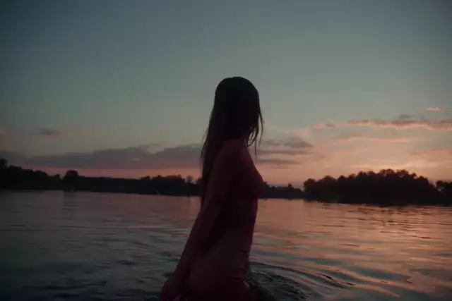 Lena – Looking for Love (Official Music Video)