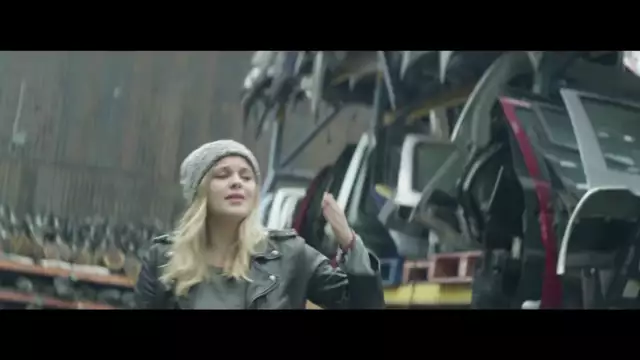 Louane - Avenir (Radio Edit Officiel)