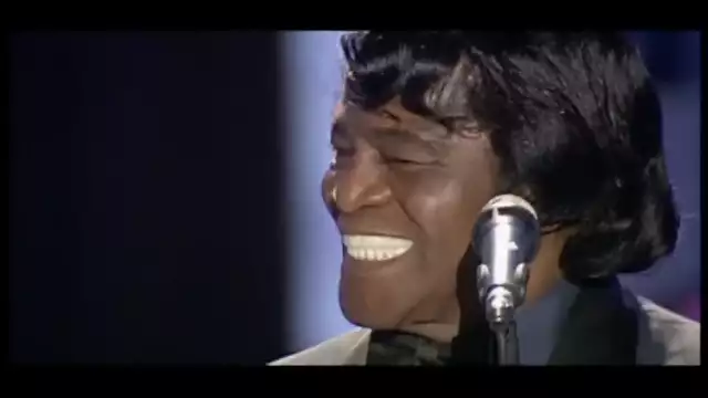 Luciano Pavarotti, James Brown - It's A Man's Man's Man's World (Stereo)