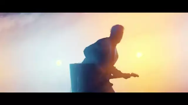 Madsen - Lass die Musik an (Offizielle Musikvideo)
