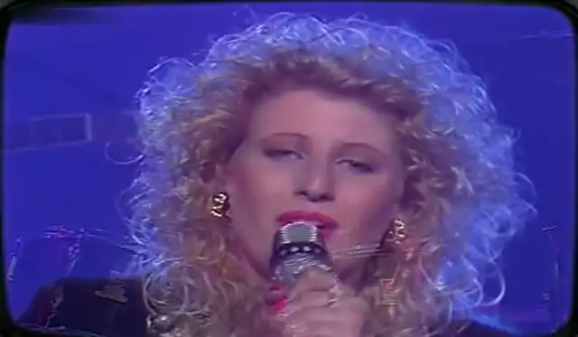 Mandy Winter - Julian 1988