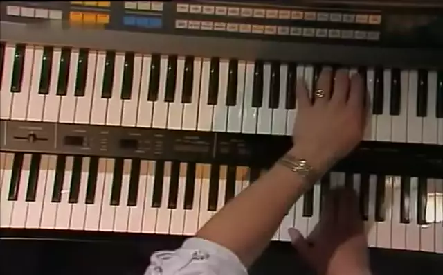 Marillion - Warm Wet Circles 1987