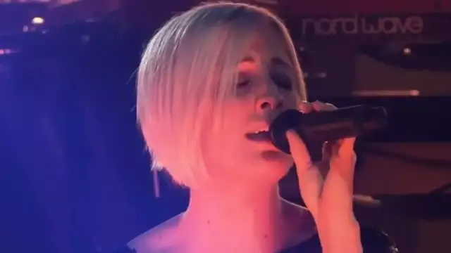 Schiller ft. Meredith Call (live)  --  Epic Shores / Reach Out / The Silence