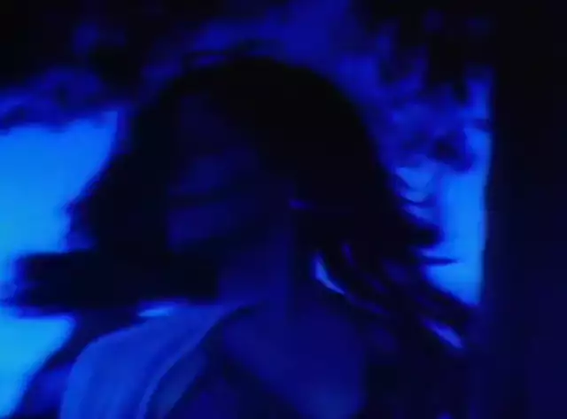 Mike Oldfield ft. Maggie Reilly - Moonlight Shadow (Official Video)