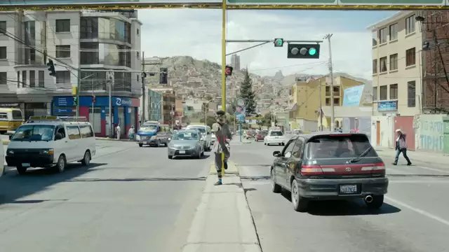 Naughty Boy - La la la ft. Sam Smith (Official Video)